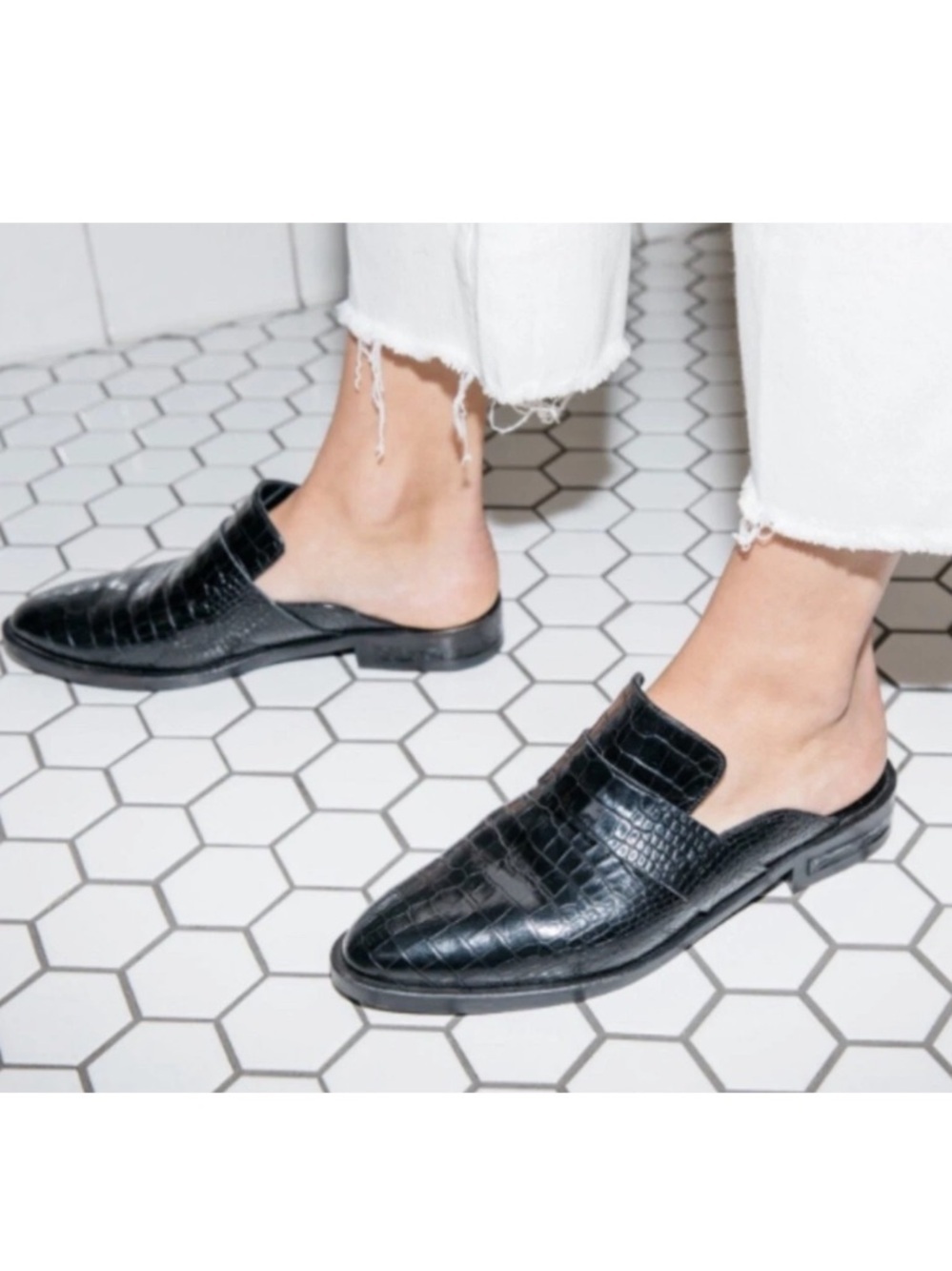Freda Salvador Keen Black Croc Embossed Mules Size 6